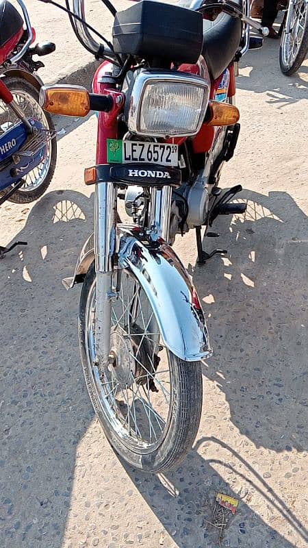 Honda CD 70 model 2019 Lahore number 3