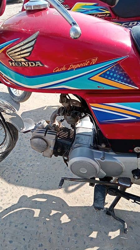 Honda CD 70 model 2019 Lahore number 4