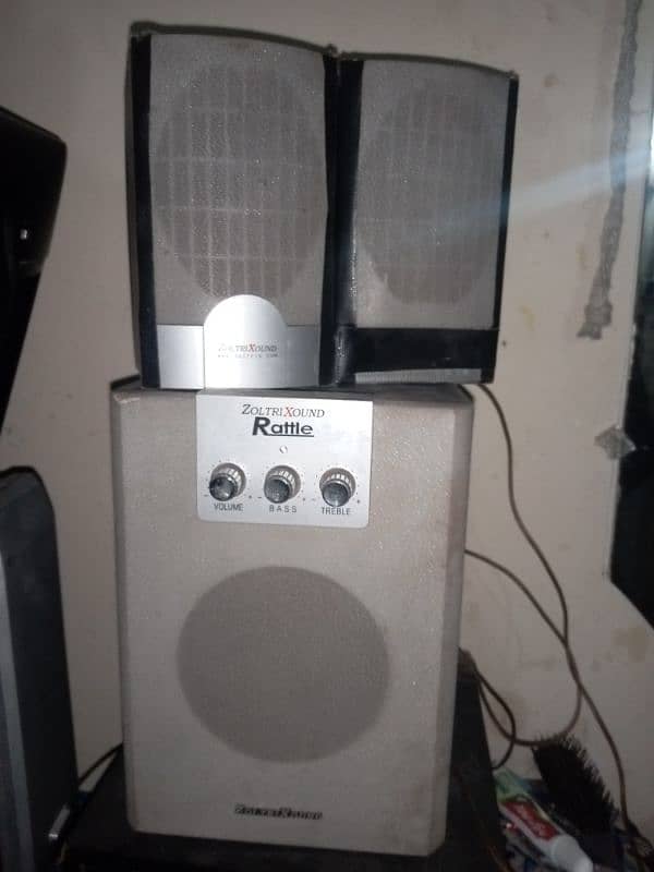 speaker far sale urgent 1