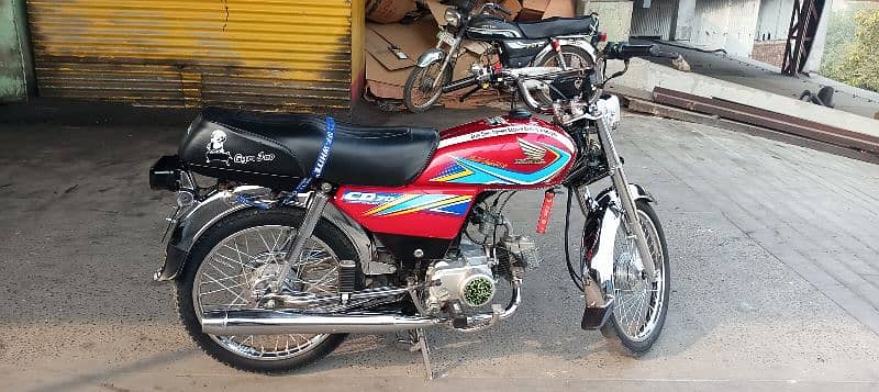 Honda cd70 6