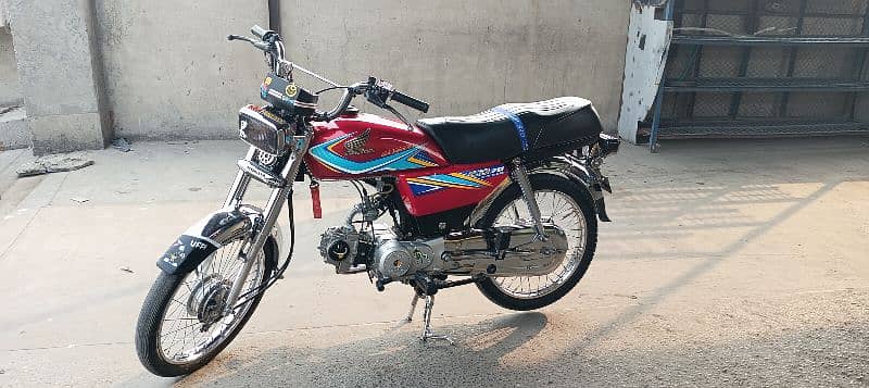 Honda cd70 8