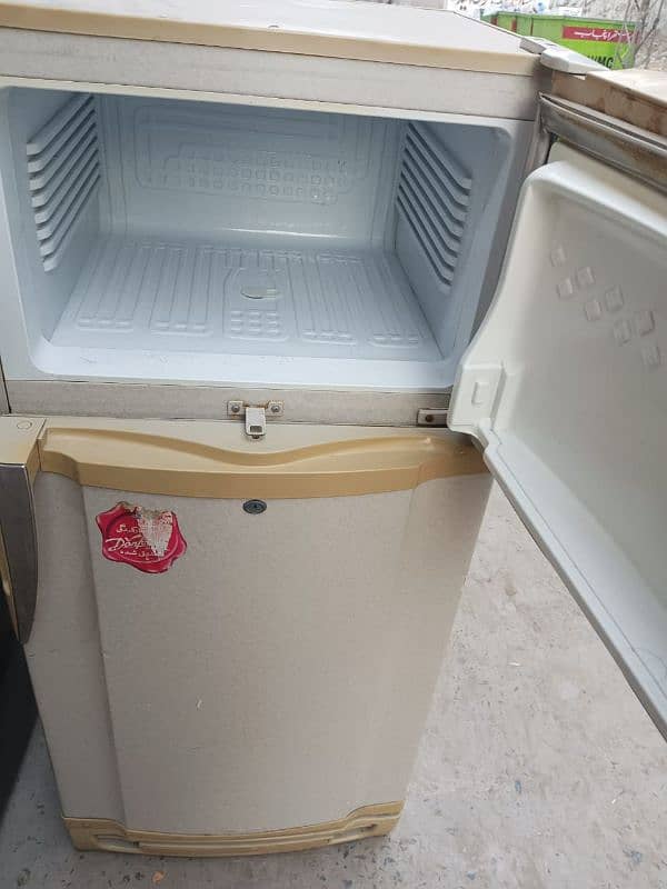 pel refrigerator 3