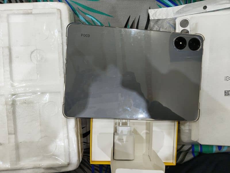 POCO PAD 12.1 inch 5G 8/256 full warranty 3