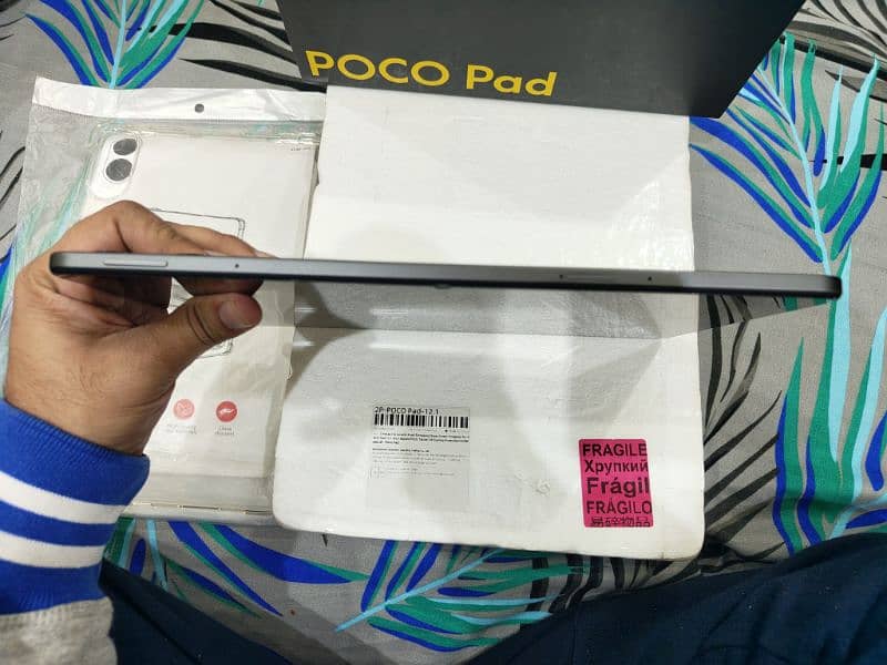 POCO PAD 12.1 inch 5G 8/256 full warranty 7