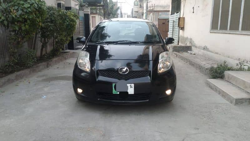 Toyota Vitz 2010/2014 0