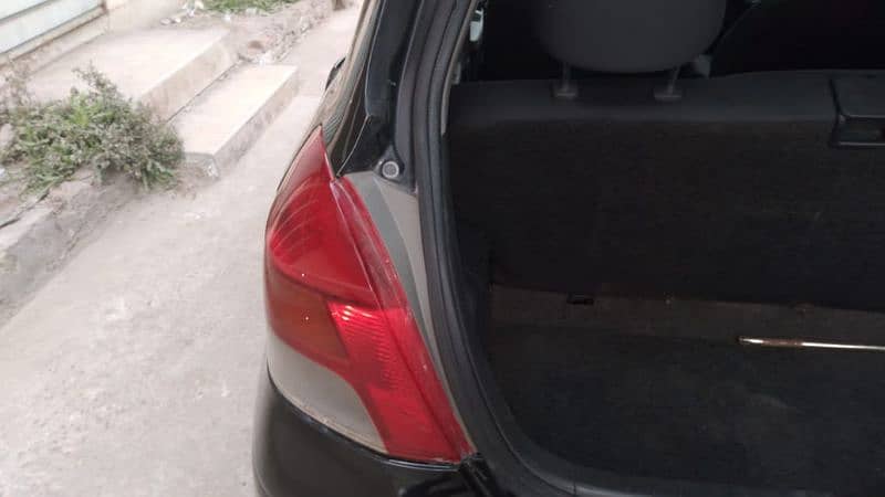 Toyota Vitz 2010/2014 7