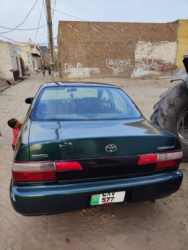 Toyota Corolla 2.0 D 2000 13