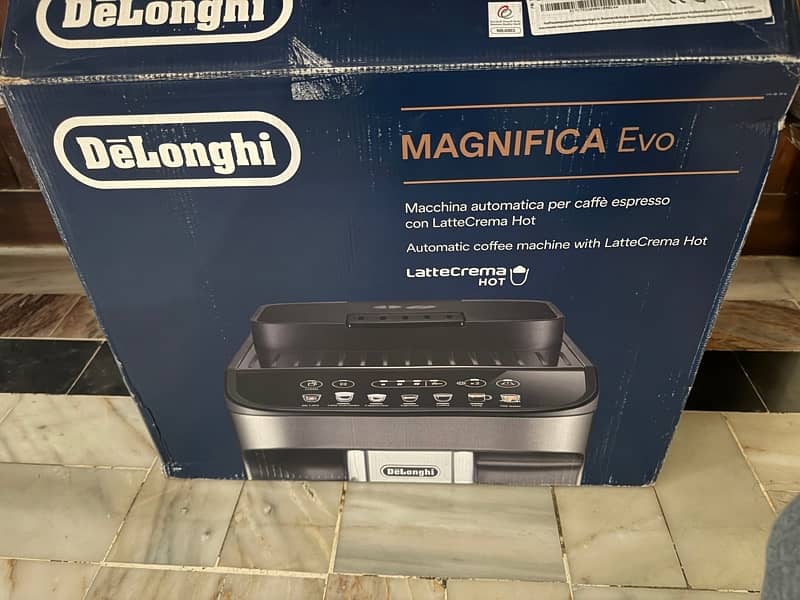 Delonghi Automatic Coffee Machine Magnifica Evo ECAM290.81. TB 2