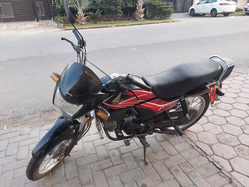 Hona Prider 100 CC 1