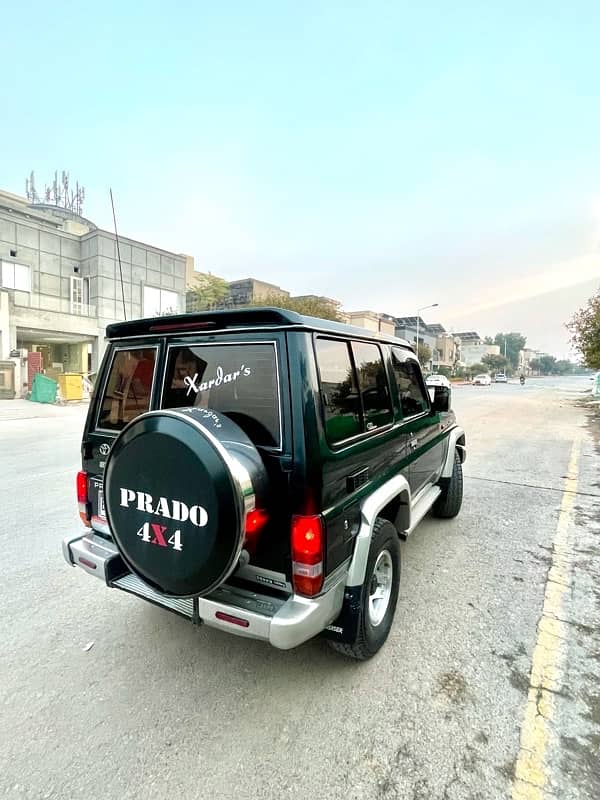 Toyota  Land Crusier Prado 12