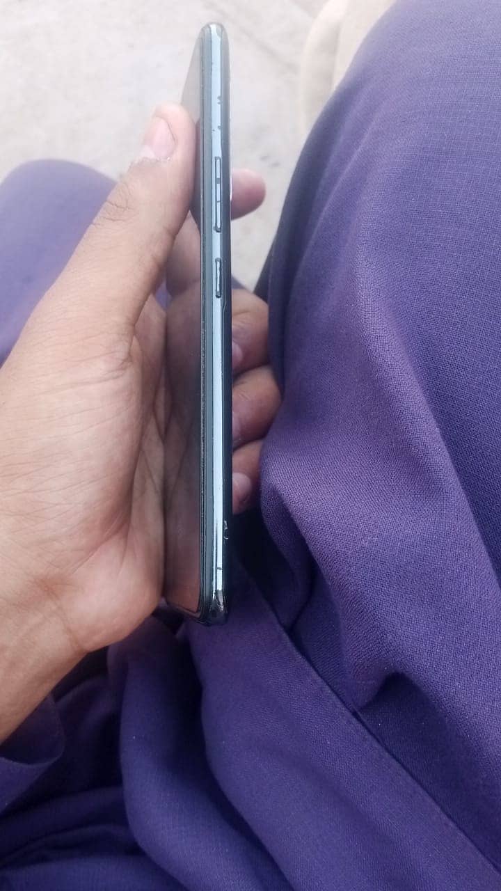 vivo v20se display finger. . . 8_128 ram exchange possible 1