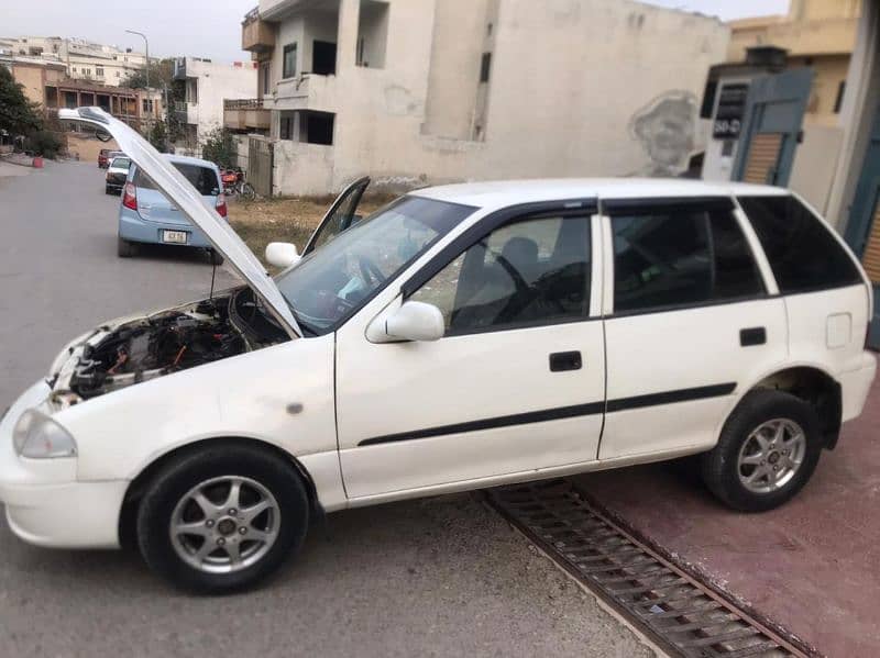 Suzuki Cultus VXLi 2010 4