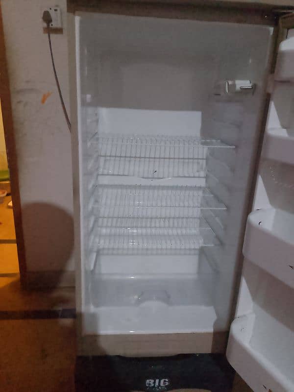 Dawlance Refrigerator full size for contacting 03455127695 0