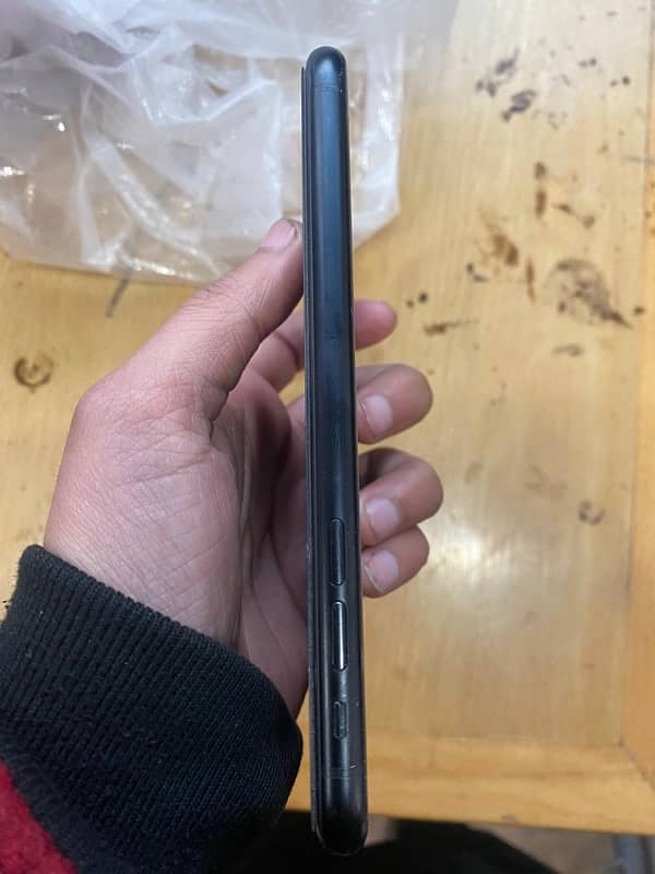 I PHONE XR NON PTA 128 GB 5