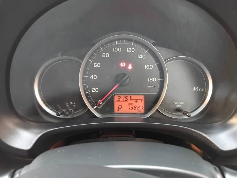 Toyota Vitz 2013/2016 Jewela Push start 10