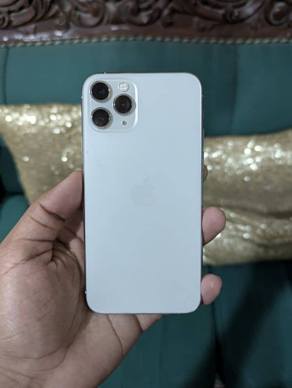 iPhone 11 Pro 1