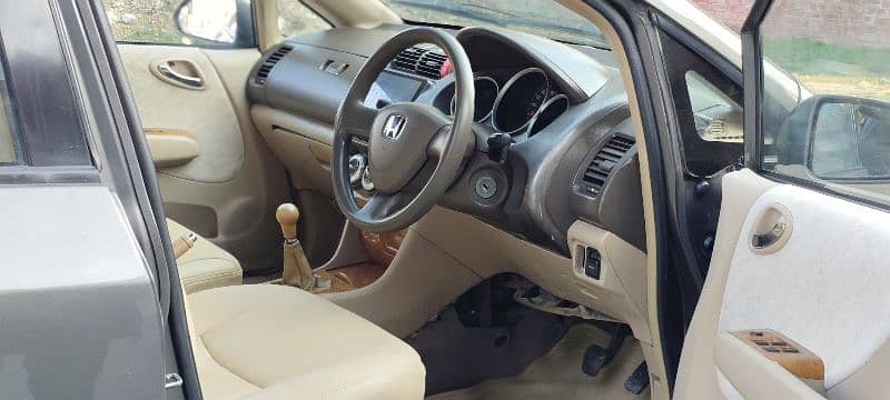 Honda City IDSI 2006 10