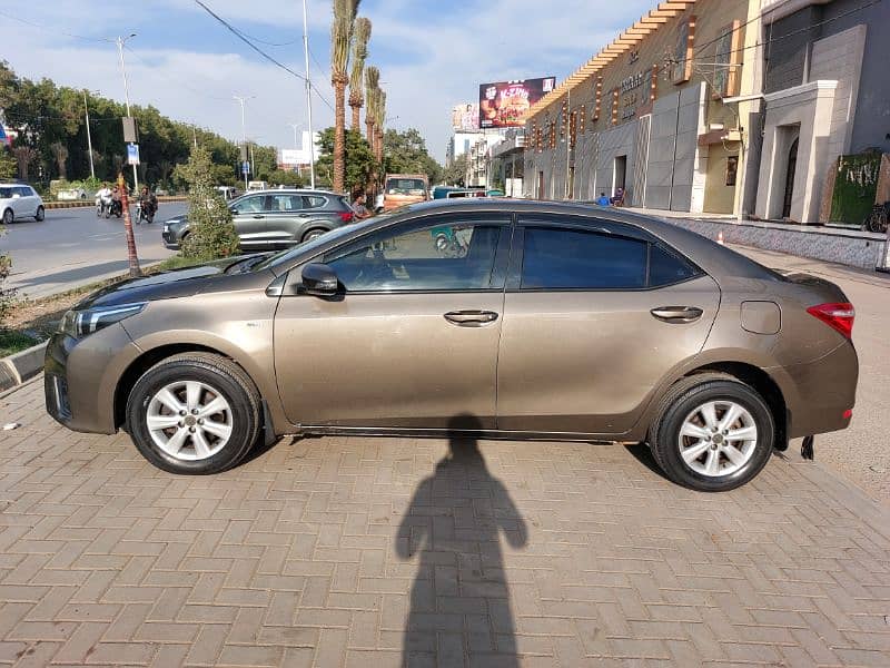 Toyota Corolla Altis 2015 1.6 6