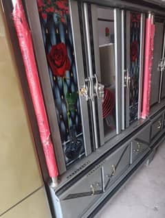 Haf pipe glass door Almari