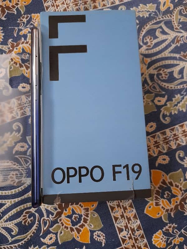 oppo f19 with box 6+6 128 10by10 4