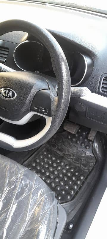 KIA Picanto 2022 11