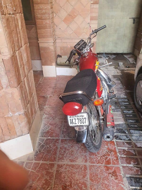 Honda 125 Bike For Sale Red Color Good Condition 0