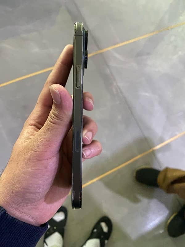 iPhone 13 Pro max 512gb 100% condition 2