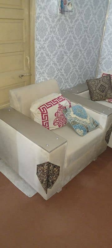 sofa set new condition 1