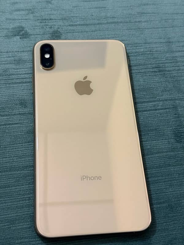 iPhone Xs Max 64 GB Gold PTA Approved 1