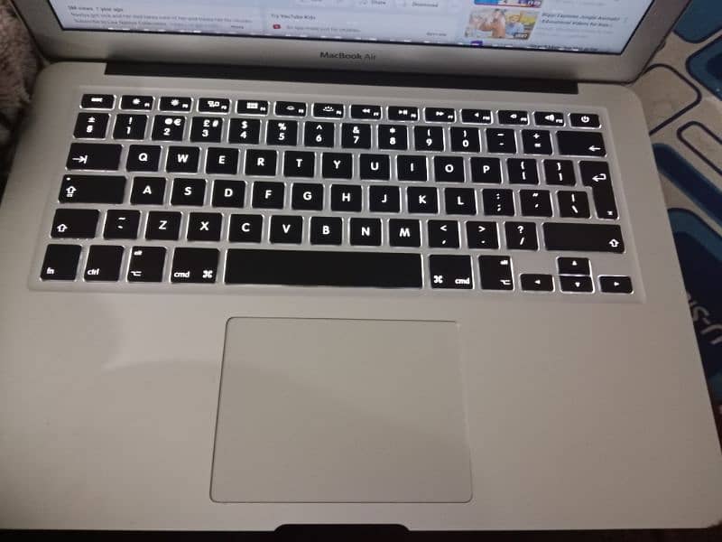 MacBook Air 2017 03127015187 2