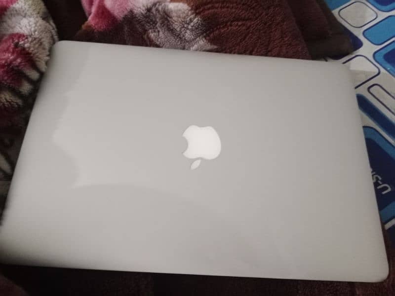 MacBook Air 2017 03127015187 3