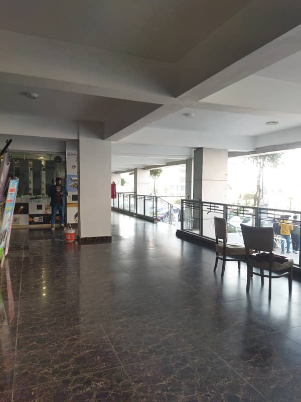 ONE BED LUXURY APARTMENT FOR SALE IN DIAMOND MALL GULBERG GREENS ISLAMABAD 1