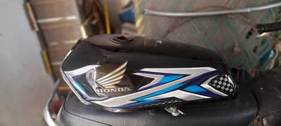 Honda 125 tank topia New condition