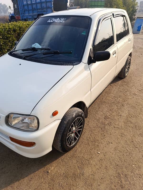 Daihatsu Cuore 2008 3