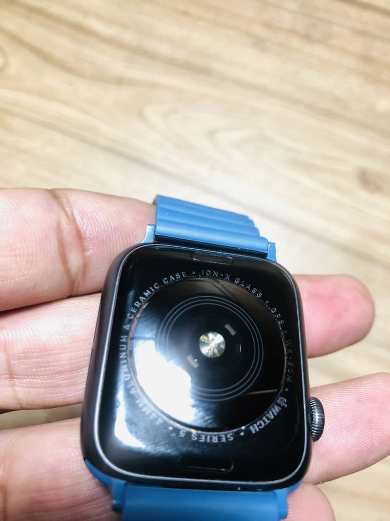 Apple watch series 5 4