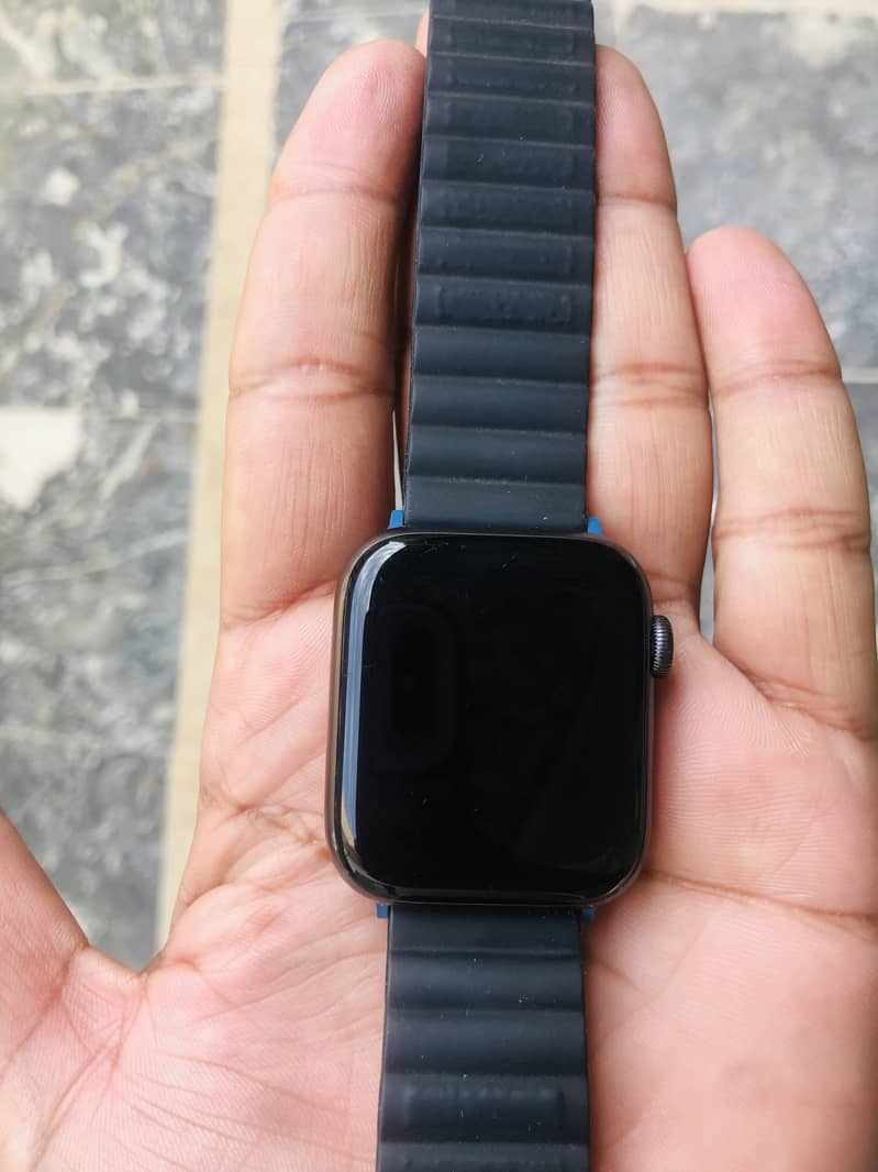 Apple watch series 5 5