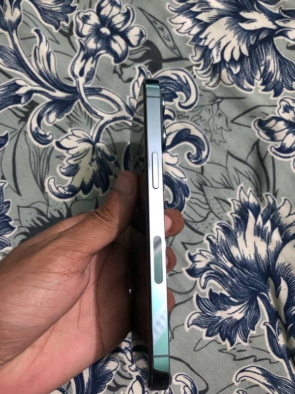 IPHONE 13Pro Factory Unlock 128gb Non Pta 4 month sim Work bettery 82% 5