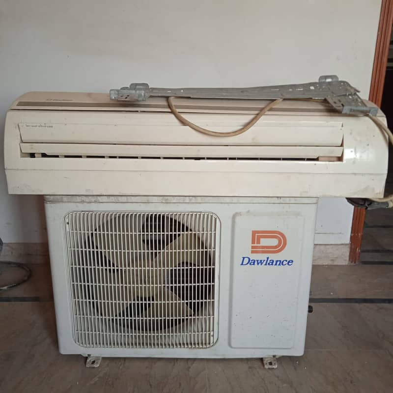 Dawlance 1.5 ton split ac 0