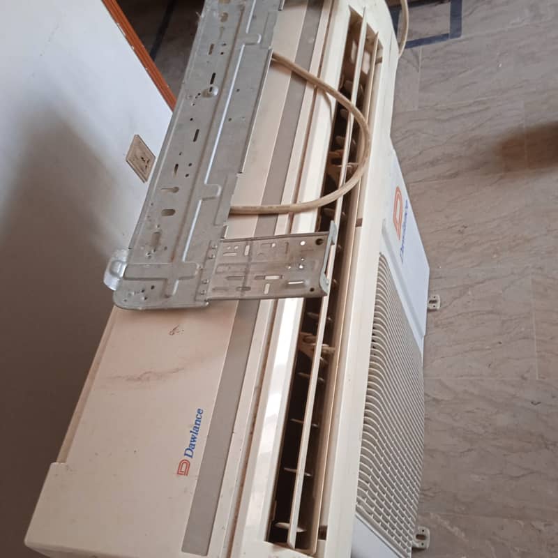 Dawlance 1.5 ton split ac 1