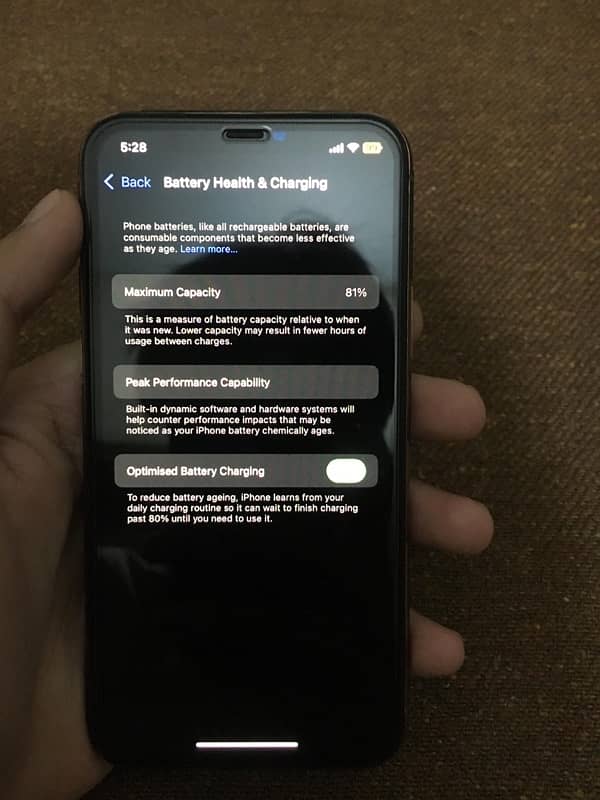 iPhone 11 pro 256gb (exchange possible) 5