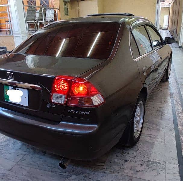 Honda Civic Oriel 2005 1