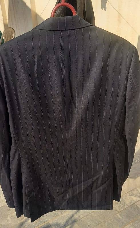 2 piece Gucci suit for sale 0