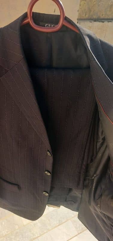 2 piece Gucci suit for sale 1