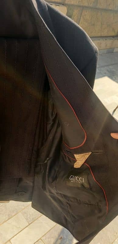 2 piece Gucci suit for sale 3