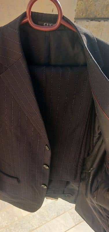 2 piece Gucci suit for sale 7