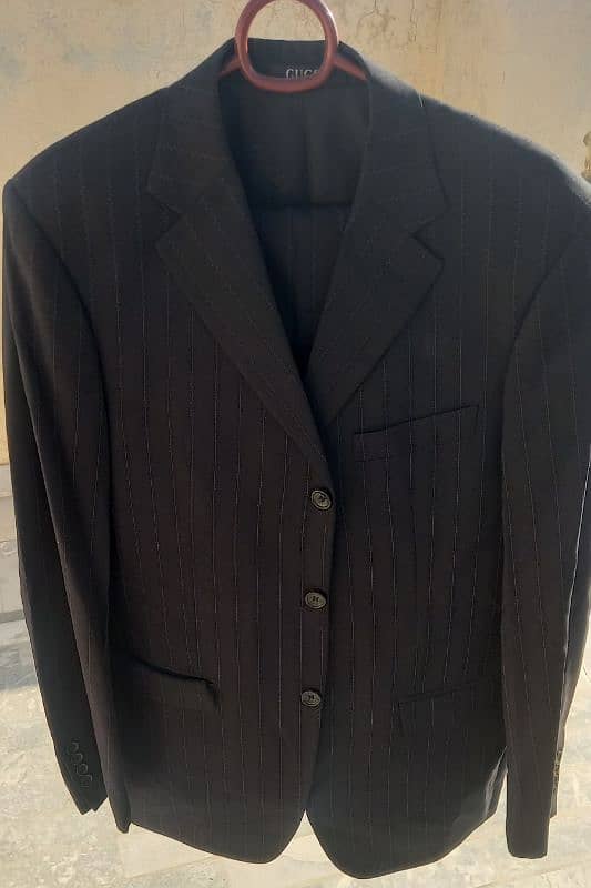 2 piece Gucci suit for sale 10