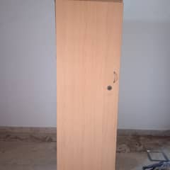 Single door almari