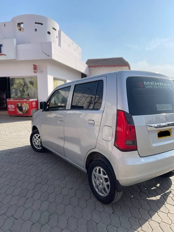 Suzuki Wagon R 2018 1