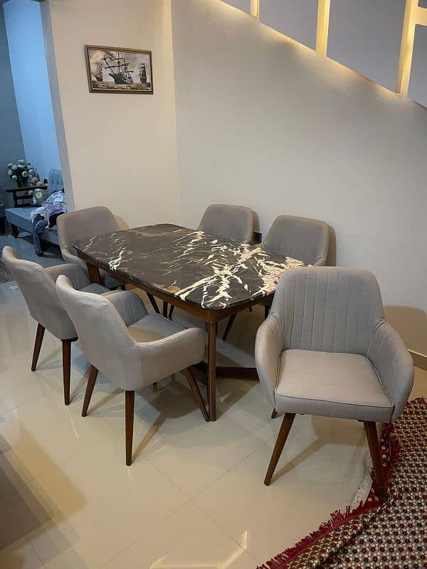 Dining Table / Dining Tables for sale / dinner table / 6 seater dining 4