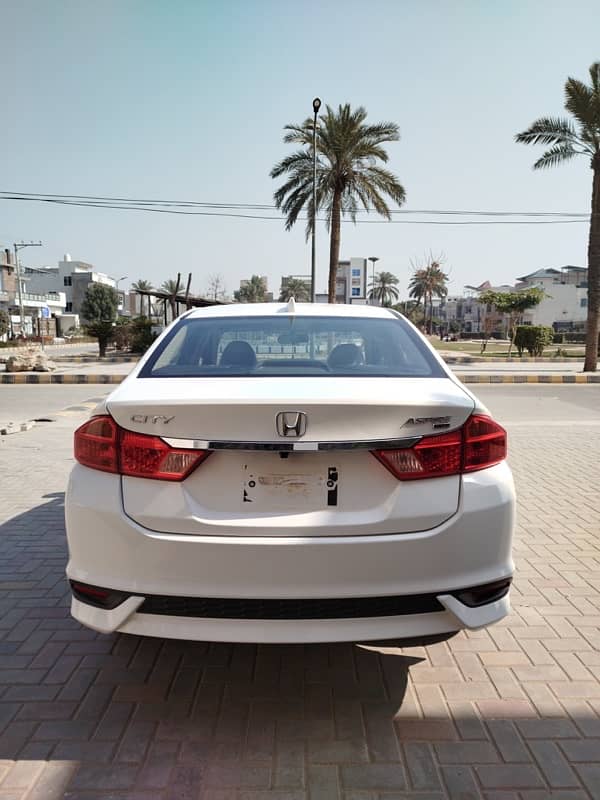 Honda City Aspire 2024 1.5 full option 2